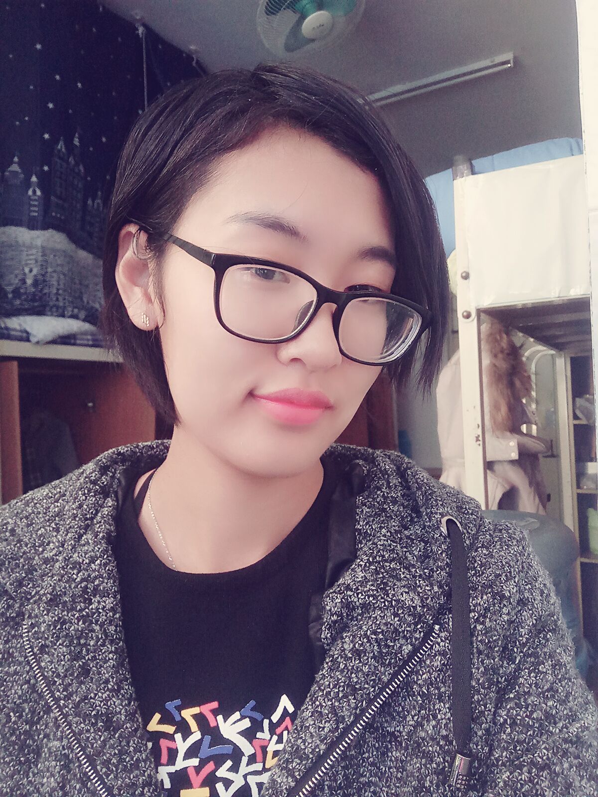  ﹤ ־ͶϾҵѧ