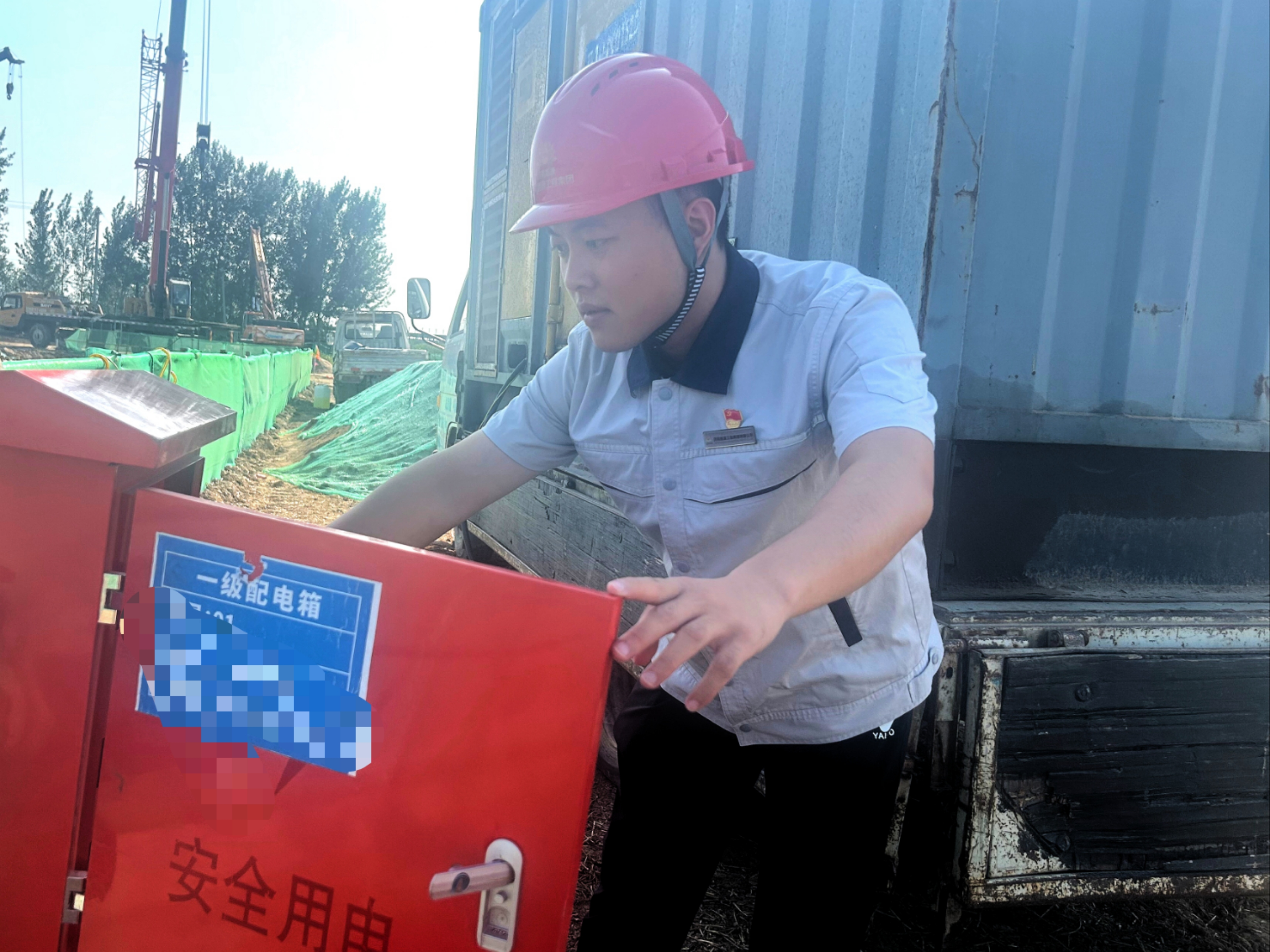 ������ڣ������ƾ�