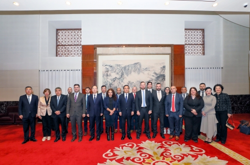 �ξ��̻������������������һ��