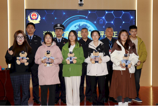 1764229893316614.png c0cb7f91137efcba2bf2aa2fd99fe655.png