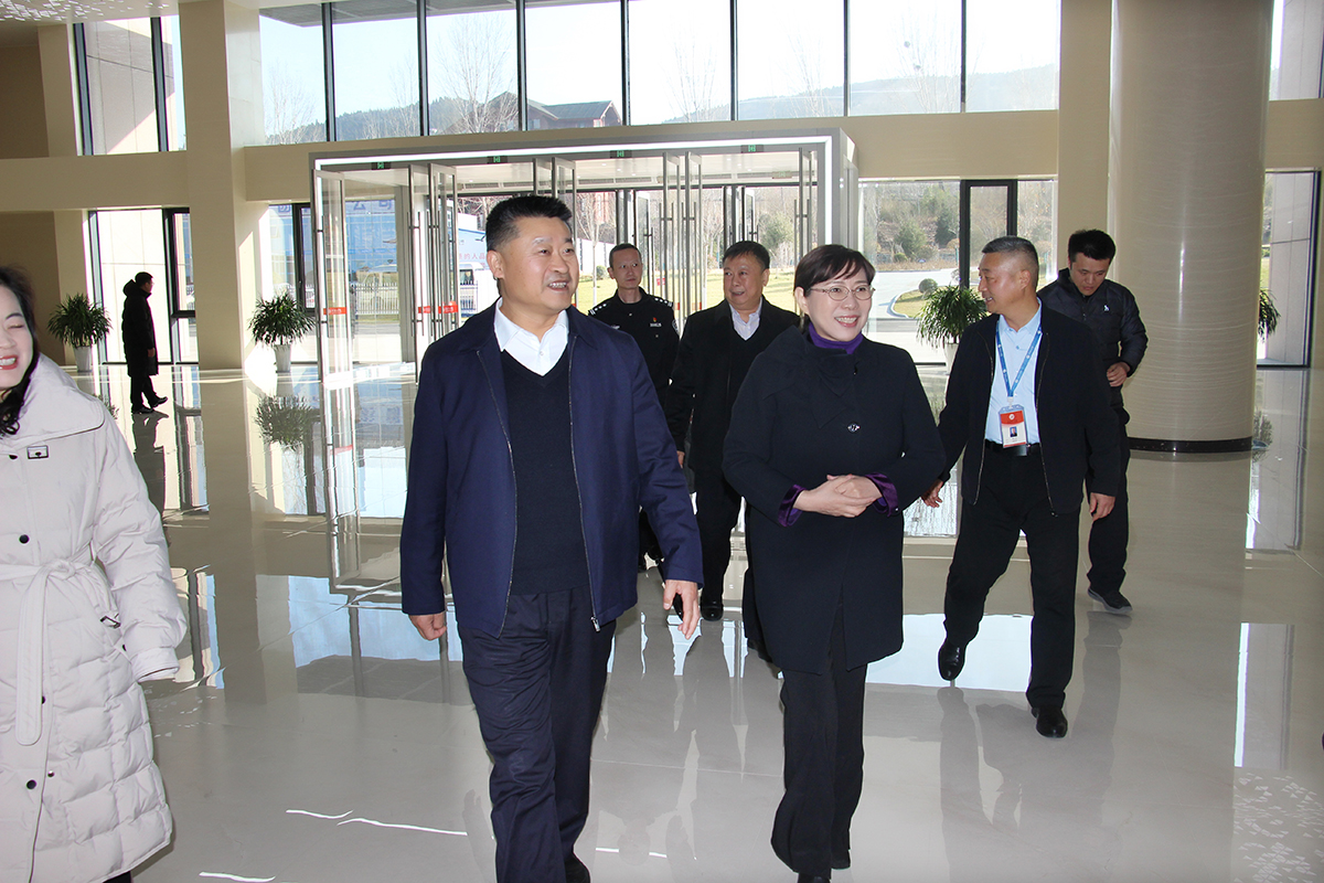 1766405852469290.jpg ef85ab573b4a9b6be80307e9adffcc72.jpg