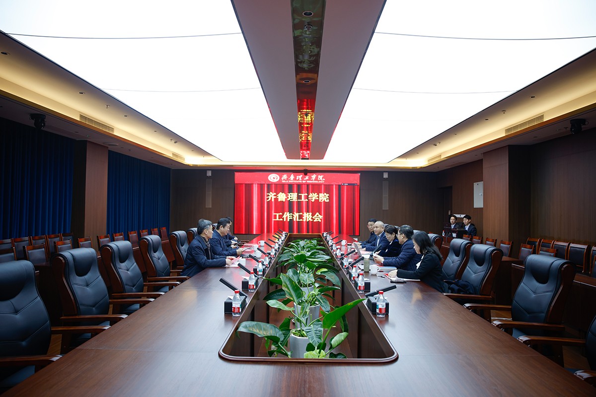 ɽ��ʡ�������쵼��У����ָ����