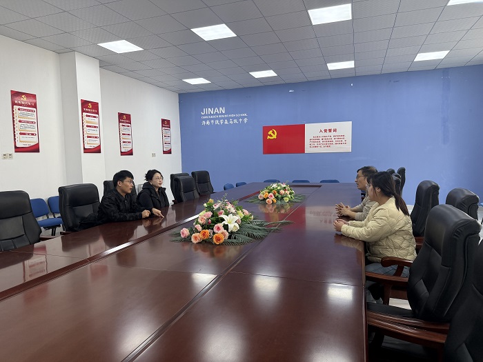ѧԺ��չ�����ظڴپ�ҵר���ж���һ��
