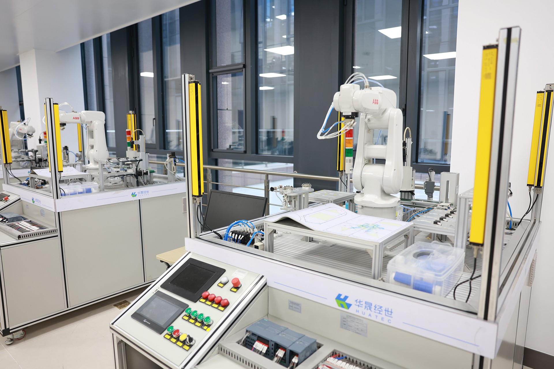 ABB�������豸.jpg