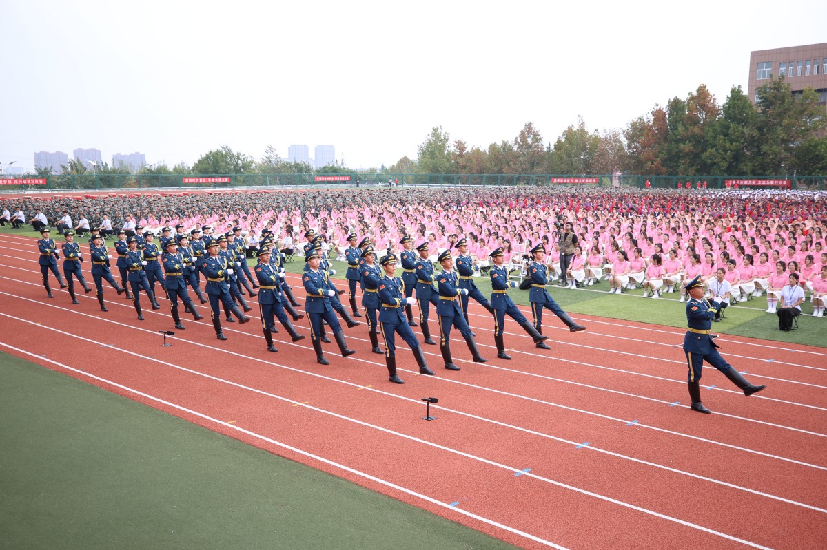 1790054353913635.jpg 3国旗护卫队入场 (5).jpg